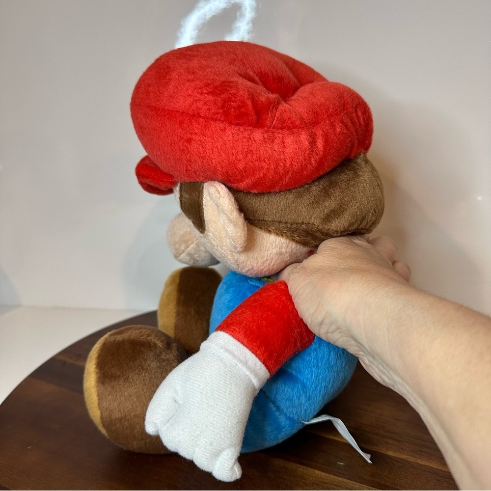 Official Nintendo Mario Plush 2012 – Accessory Innovations Super Mario Bros - Picture 2 of 7